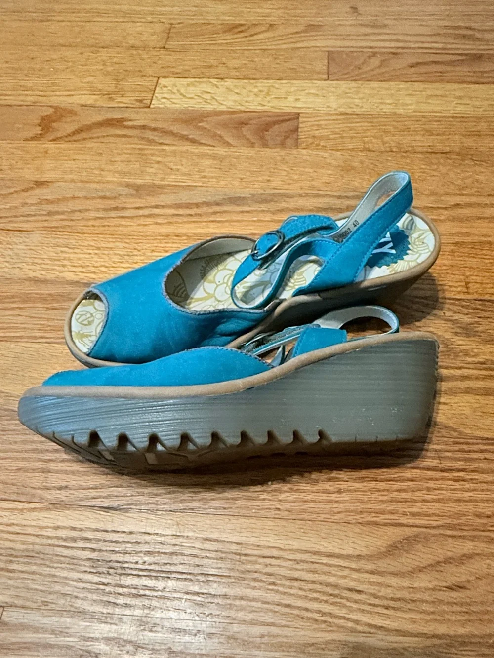 FLY London Yora Turquoise Leather Peep Toe Wedge Sandal Sz 40 -9.5us